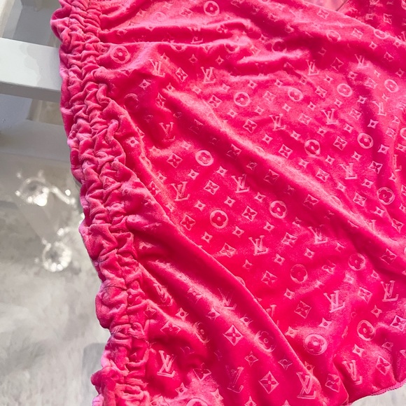 💗 LOUIS VUITTON Monogram LV Velvet Hot Pink Bikini & Skirt Swim Swimsuit NEW M - Picture 9 of 12